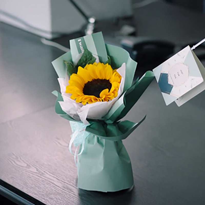MYHC-22 57×57 cm (±2 cm) enkeltsidet vandret perleskinnende film med blomsterindpakningspapir
