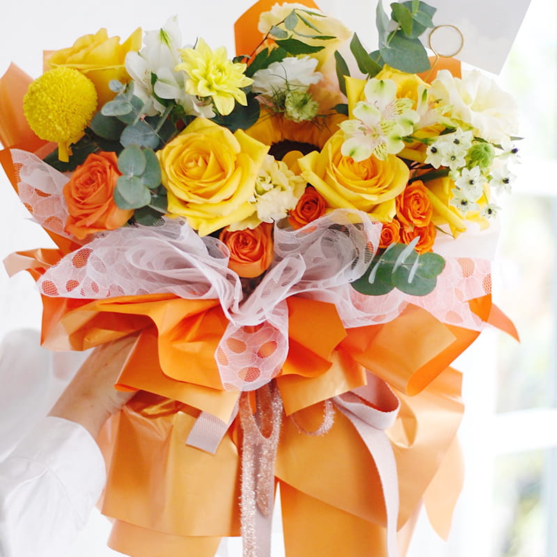 MYHC-36 Fantasy Gold ensfarvede blomster BOPP indpakningspapir