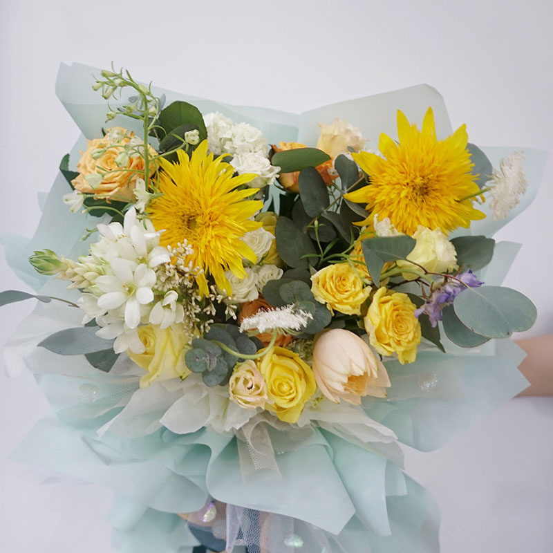 Mat ensfarvet gennemsigtigt blomsterindpakningspapir