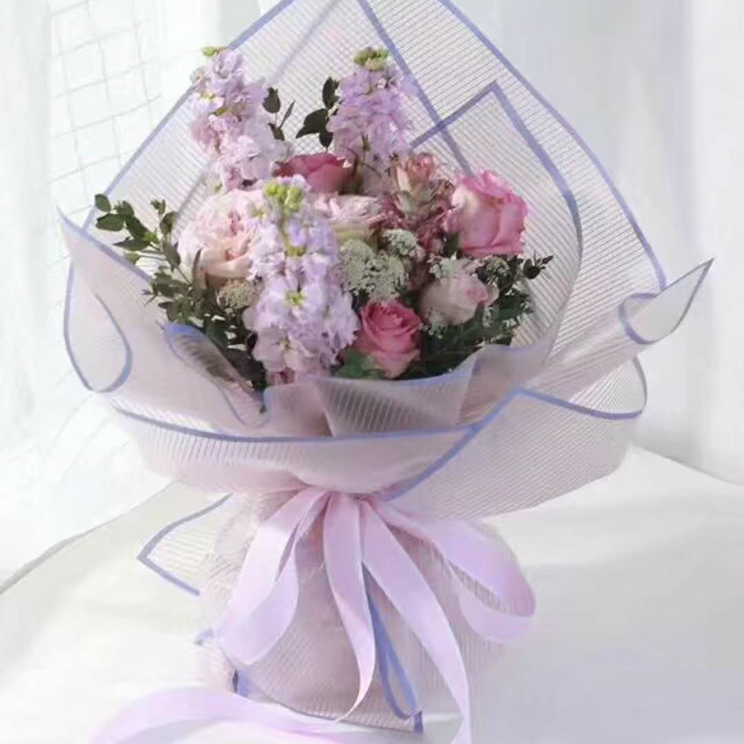 Stribet blomsterindpakningspapir