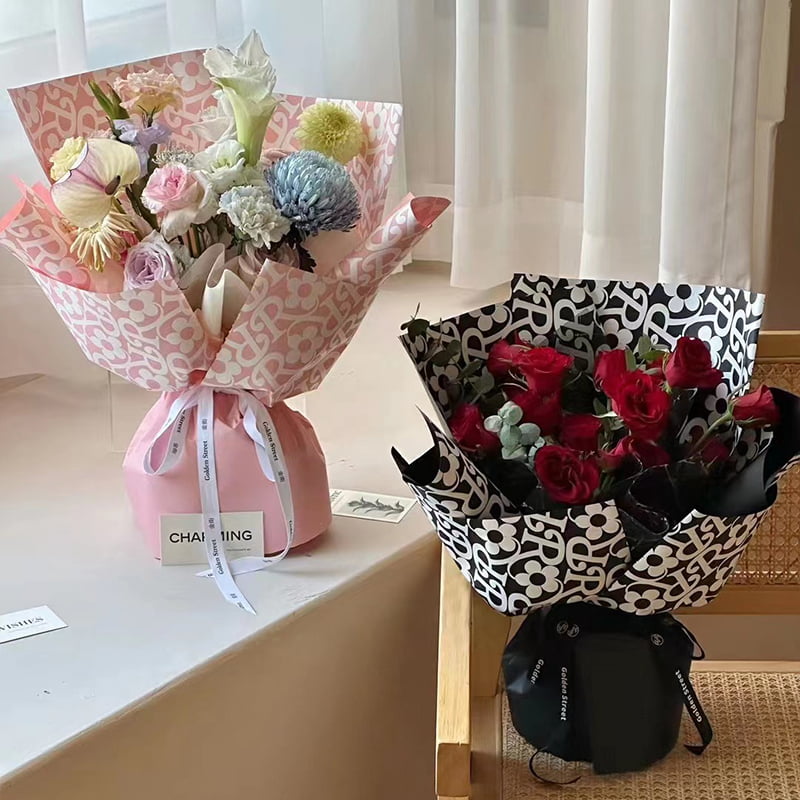 Blomsterindpakningspapir i mat film