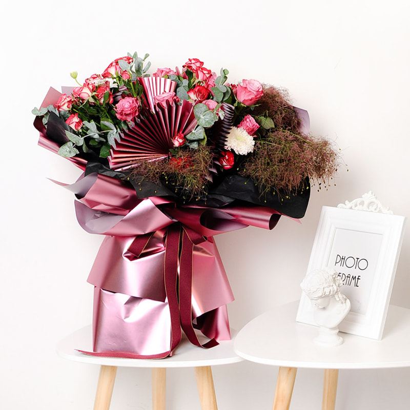 Heavy Metal Light Shadow Bouquet Indpakningspapir